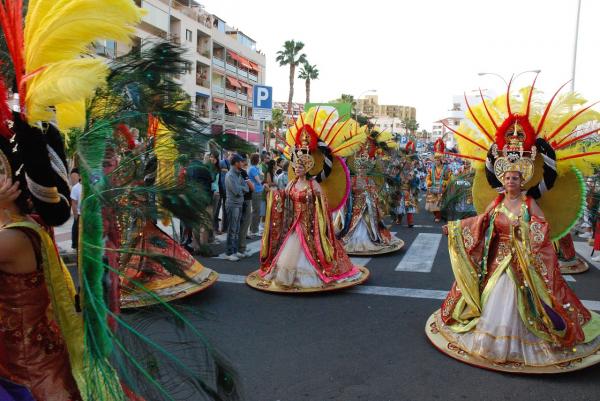 Der Karneval auf Teneriffa: Eine farbenfrohe Feier des Lebens